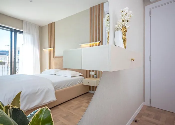 Apartment Terrace Square View *