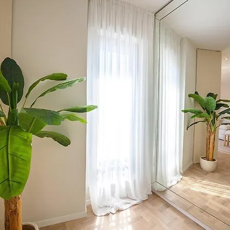 Apartment Terrace Square View