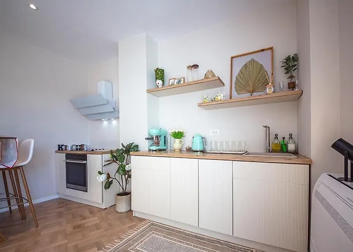 Apartamento Terrace Square View Tirana